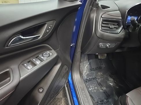 Used 2023 Chevrolet Equinox RS image 27
