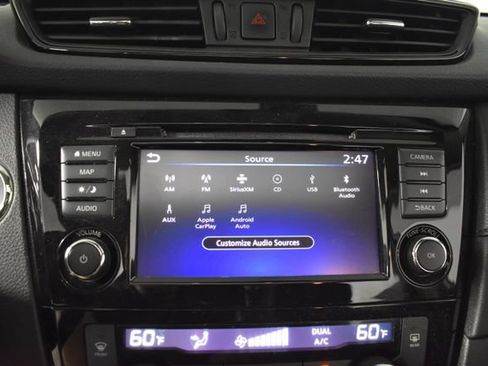 Used 2019 Nissan Rogue SV w/ Sun & Sound Touring Package AWD/4WD image 20