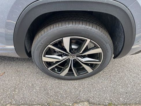 New 2026 Volkswagen Atlas Cross Sport SEL Premium R-Line AWD/4WD image 21