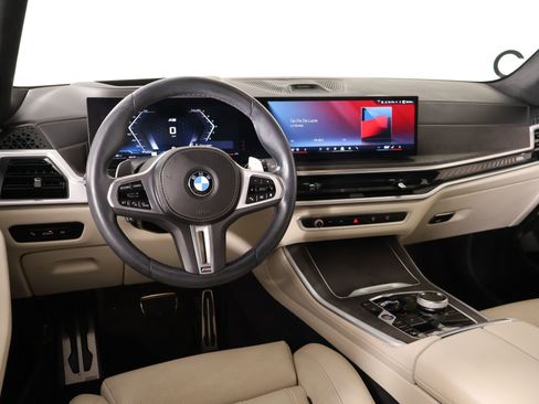 Used 2025 BMW X5 M60i AWD/4WD image 2