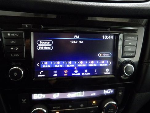 Used 2018 Nissan Rogue SL AWD/4WD image 12