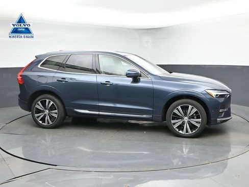 Used 2023 Volvo XC60 B5 Plus w/ Climate Package AWD/4WD image 1