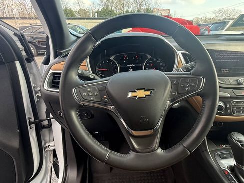 Used 2020 Chevrolet Equinox Premier AWD/4WD image 11