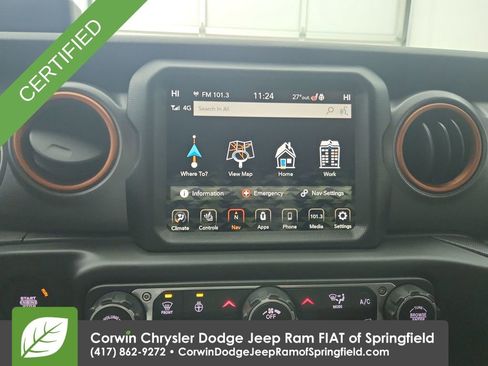 Used 2023 Jeep Gladiator Mojave w/ Cold Weather Group image 17