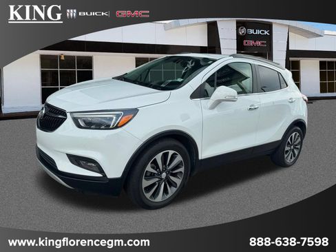 Used 2019 Buick Encore Essence FWD image 1