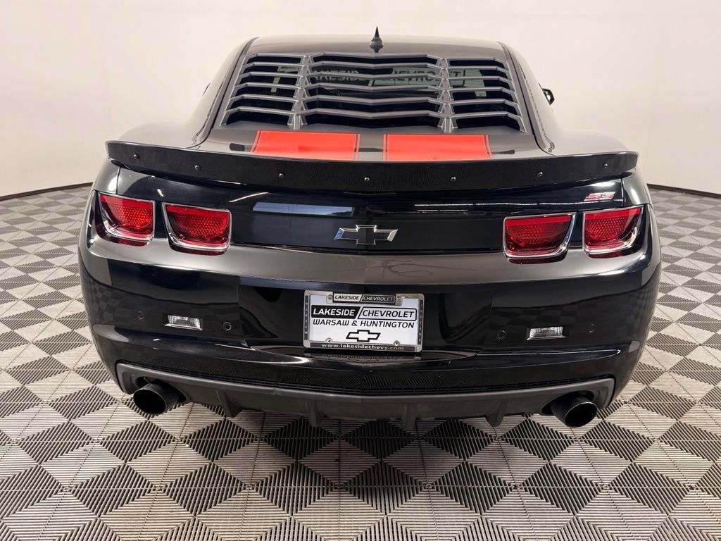 Used 2010 Chevrolet Camaro SS w/ RS Package RWD image 5