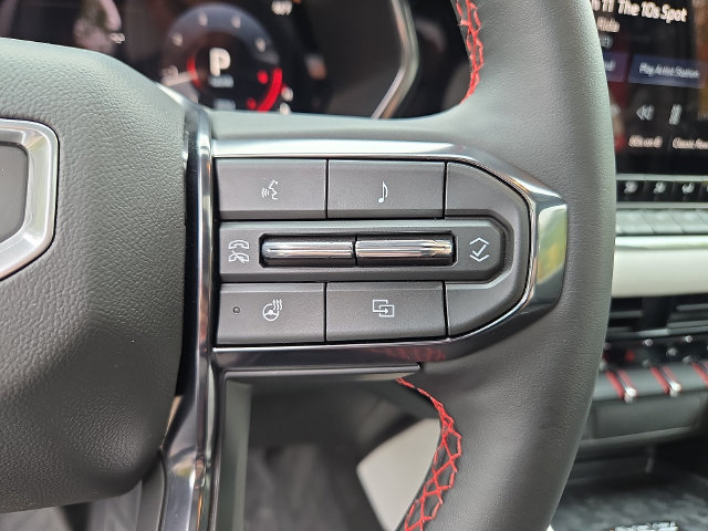 Used 2026 GMC Canyon AT4X AWD/4WD image 8