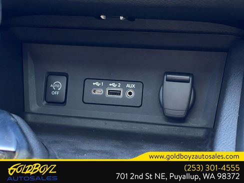 Used 2024 Nissan Sentra SR w/ SR Premium Package FWD image 24