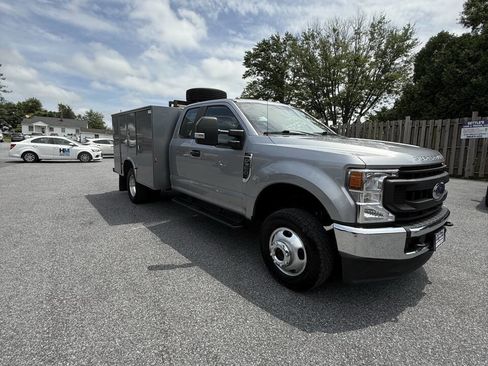 Used 2020 Ford F350 XL w/ Power Equipment Group image 3
