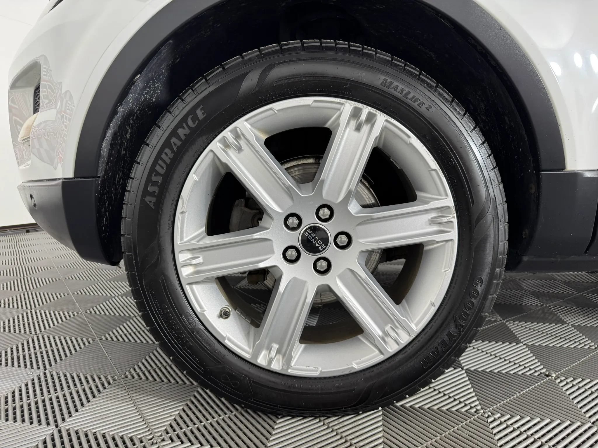 Used 2012 Land Rover Range Rover Evoque Pure Plus AWD/4WD image 38