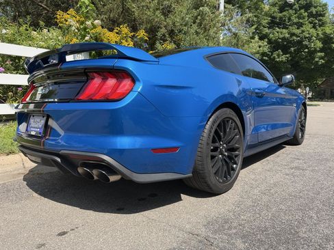 Used 2019 Ford Mustang GT Premium w/ GT Performance Package RWD image 19