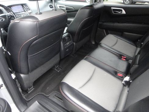 Used 2020 Nissan Pathfinder SV w/ Rock Creek Edition AWD/4WD image 13