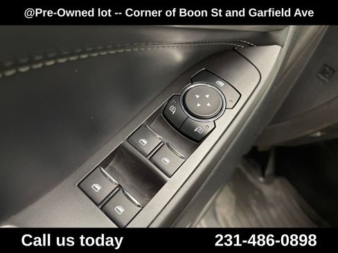 Used 2020 Ford Explorer XLT w/ Equipment Group 202A AWD/4WD image 16