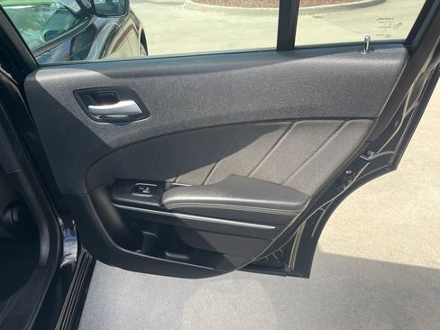 Used 2022 Dodge Charger SXT image 18
