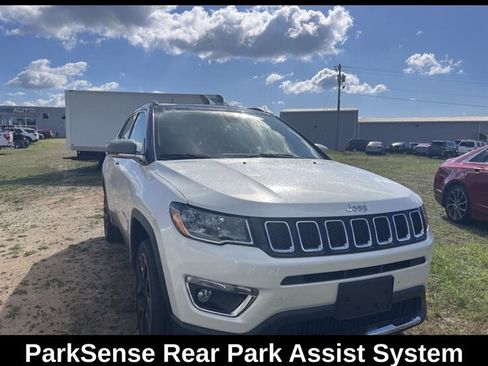 Used 2018 Jeep Compass Limited w/ Navigation Group AWD/4WD image 12