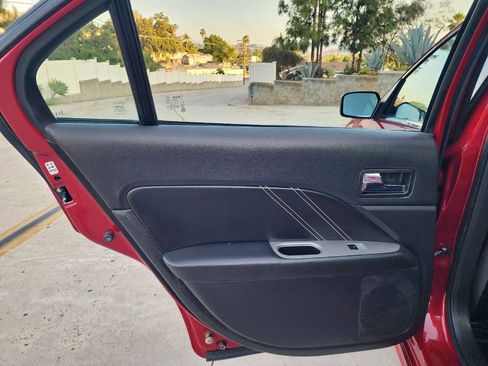 Used 2010 Ford Fusion Sport image 31