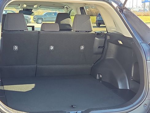 Used 2025 Toyota RAV4 LE image 9