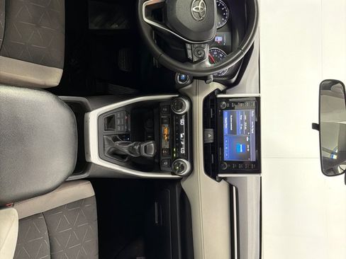 Used 2021 Toyota RAV4 XLE w/ Convenience Package AWD/4WD image 24