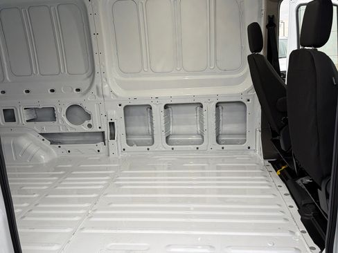New 2026 Ford Transit 250 148 Medium Roof image 22