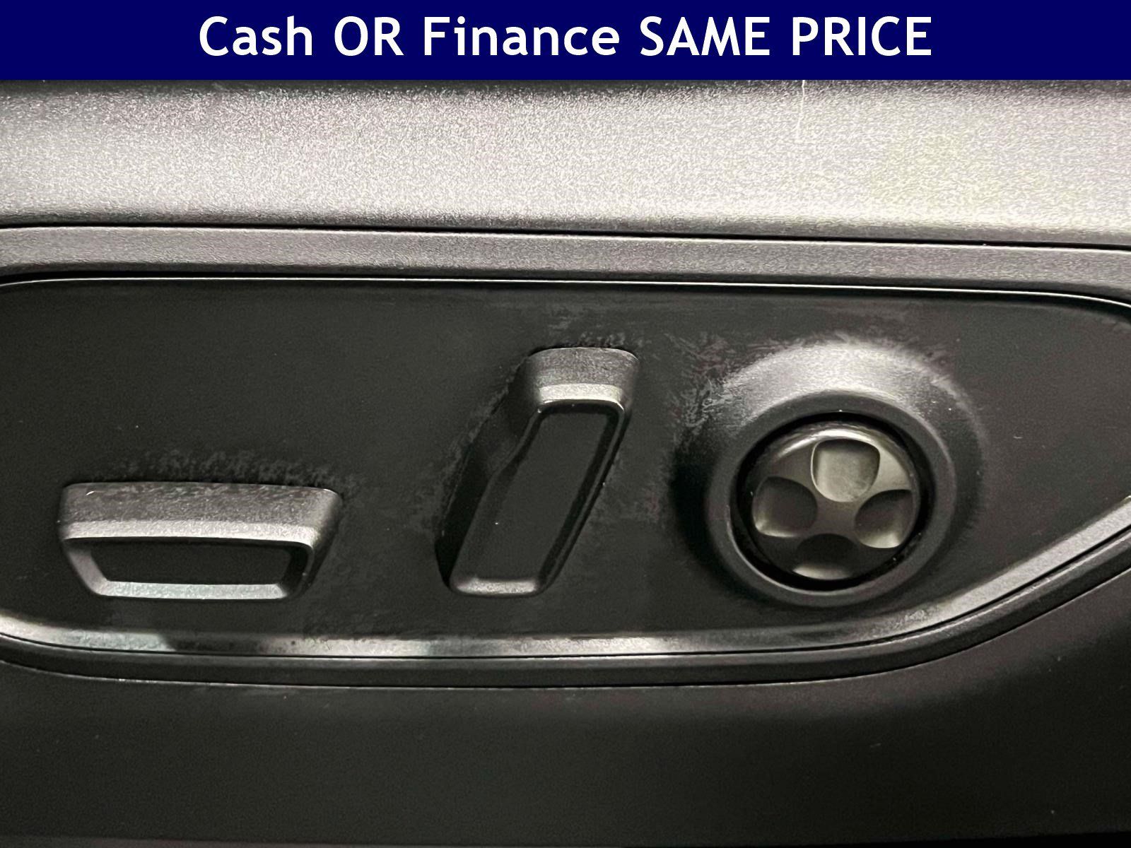 Used 2023 Jeep Grand Cherokee Limited AWD/4WD image 20