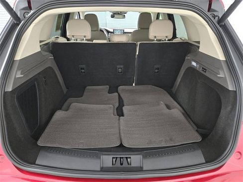 Certified 2022 Lincoln Corsair Standard w/ Equipment Group 101A image 14