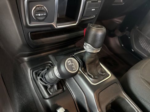 Used 2023 Jeep Wrangler Sport image 18