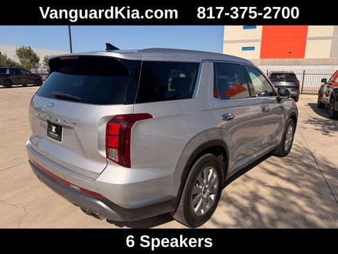 Used 2025 Hyundai Palisade SEL FWD image 4