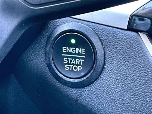 Used 2022 Ford Escape SEL image 35