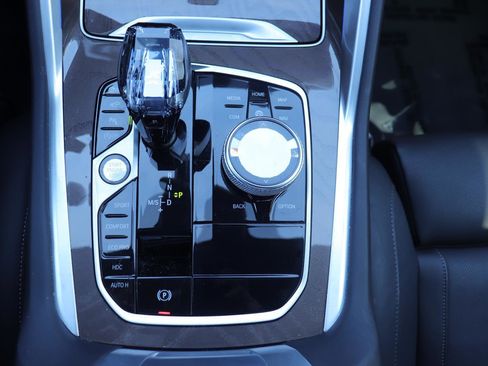 Used 2023 BMW X6 M50i w/ Executive Package image 39