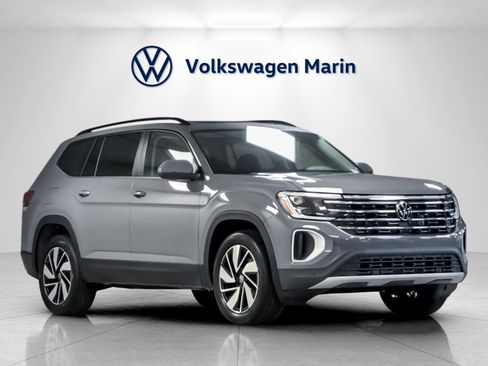 New 2026 Volkswagen Atlas SE image 7