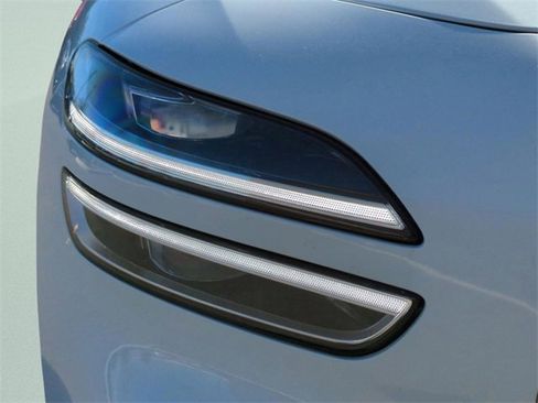 New 2026 Genesis G70 2.5T Prestige image 10