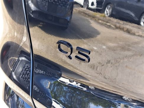 New 2025 Audi Q5 Premium Plus image 6