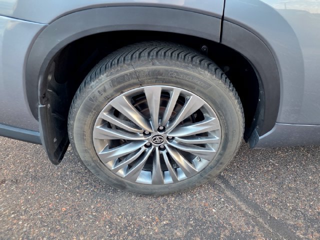 Used 2020 Toyota Highlander Platinum AWD/4WD image 9