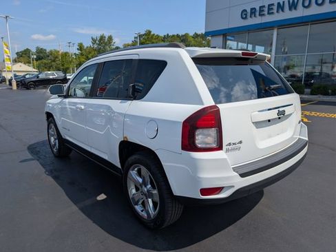 Used 2014 Jeep Compass Latitude AWD/4WD image 3