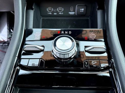 Certified 2024 Jeep Grand Cherokee Overland w/ Advanced Protech Group III image 16