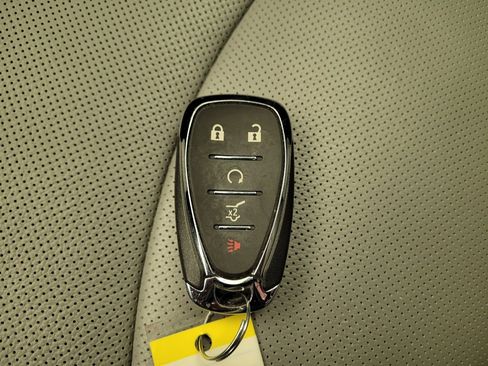 Used 2019 Chevrolet Equinox Premier image 32