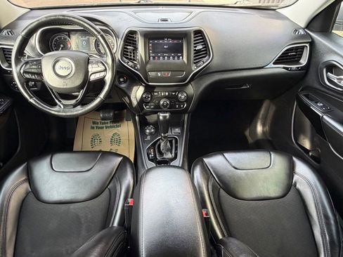 Used 2020 Jeep Cherokee Latitude Plus image 12