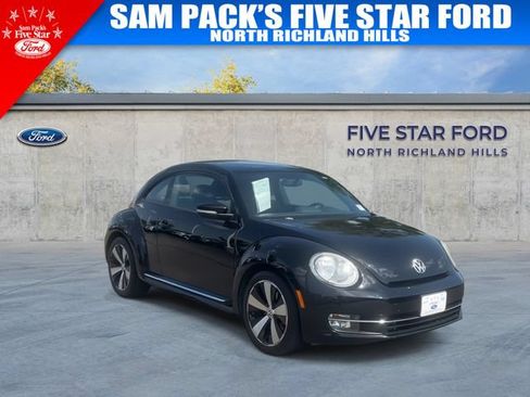 Used 2013 Volkswagen Beetle Turbo FWD image 2
