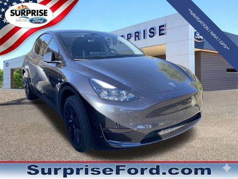 Used 2024 Tesla Model Y 2WD image 5