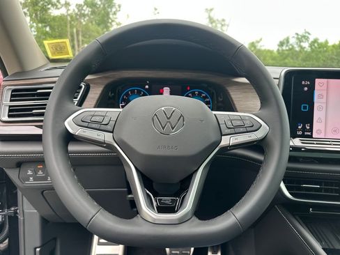 New 2026 Volkswagen Atlas SEL Premium R-Line AWD/4WD image 11
