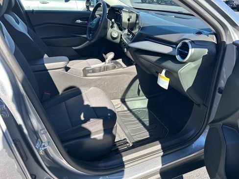 New 2026 Chevrolet Trax LS w/ LS Convenience Package image 22