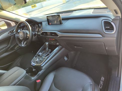Used 2019 MAZDA CX-9 Touring w/ Touring Premium Package FWD image 25