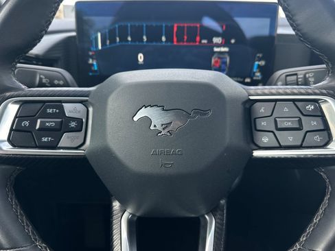 Used 2024 Ford Mustang Coupe RWD image 23