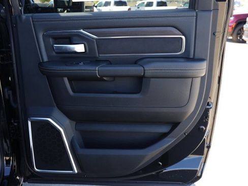 New 2026 RAM 2500 Laramie w/ Night Edition image 18