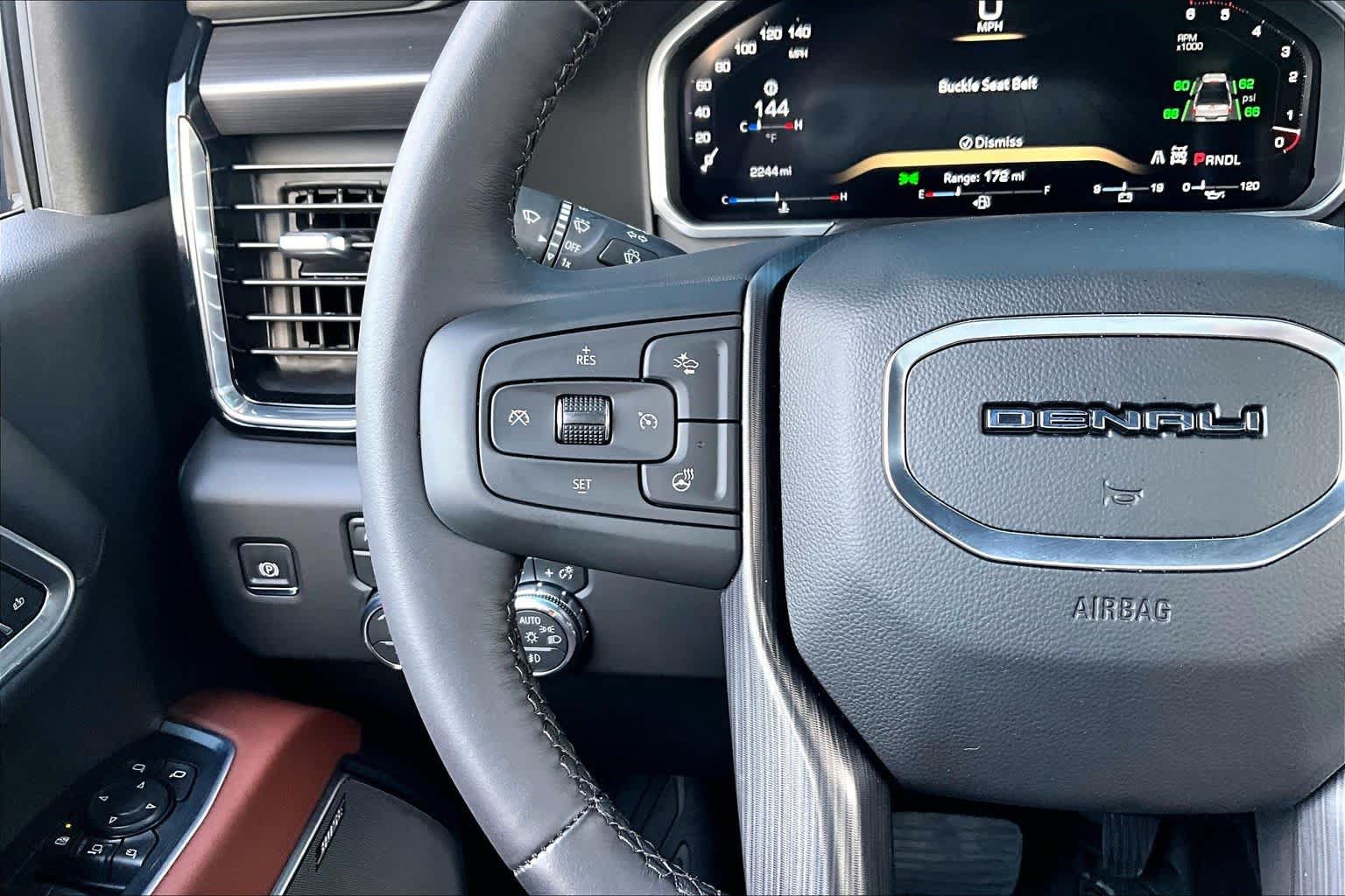 Used 2026 GMC Sierra 2500 Denali Ultimate AWD/4WD image 24