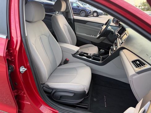Used 2019 Hyundai Sonata SEL FWD image 17
