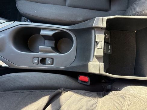 Used 2024 Toyota Corolla LE image 21