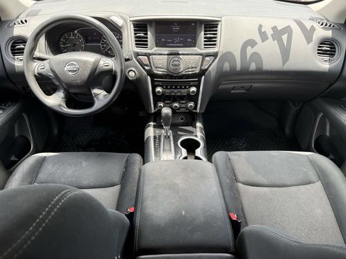 Used 2017 Nissan Pathfinder S FWD image 22