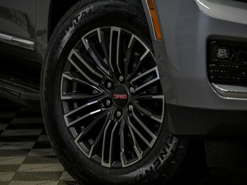 New 2026 GMC Yukon Elevation w/ Elevation Premium Package AWD/4WD image 3