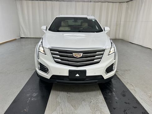 Used 2019 Cadillac XT5 Luxury FWD image 3